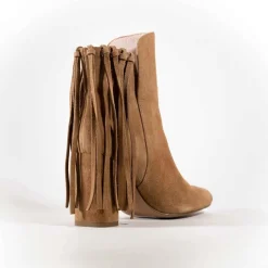 Cecelia New York Brackett Hot