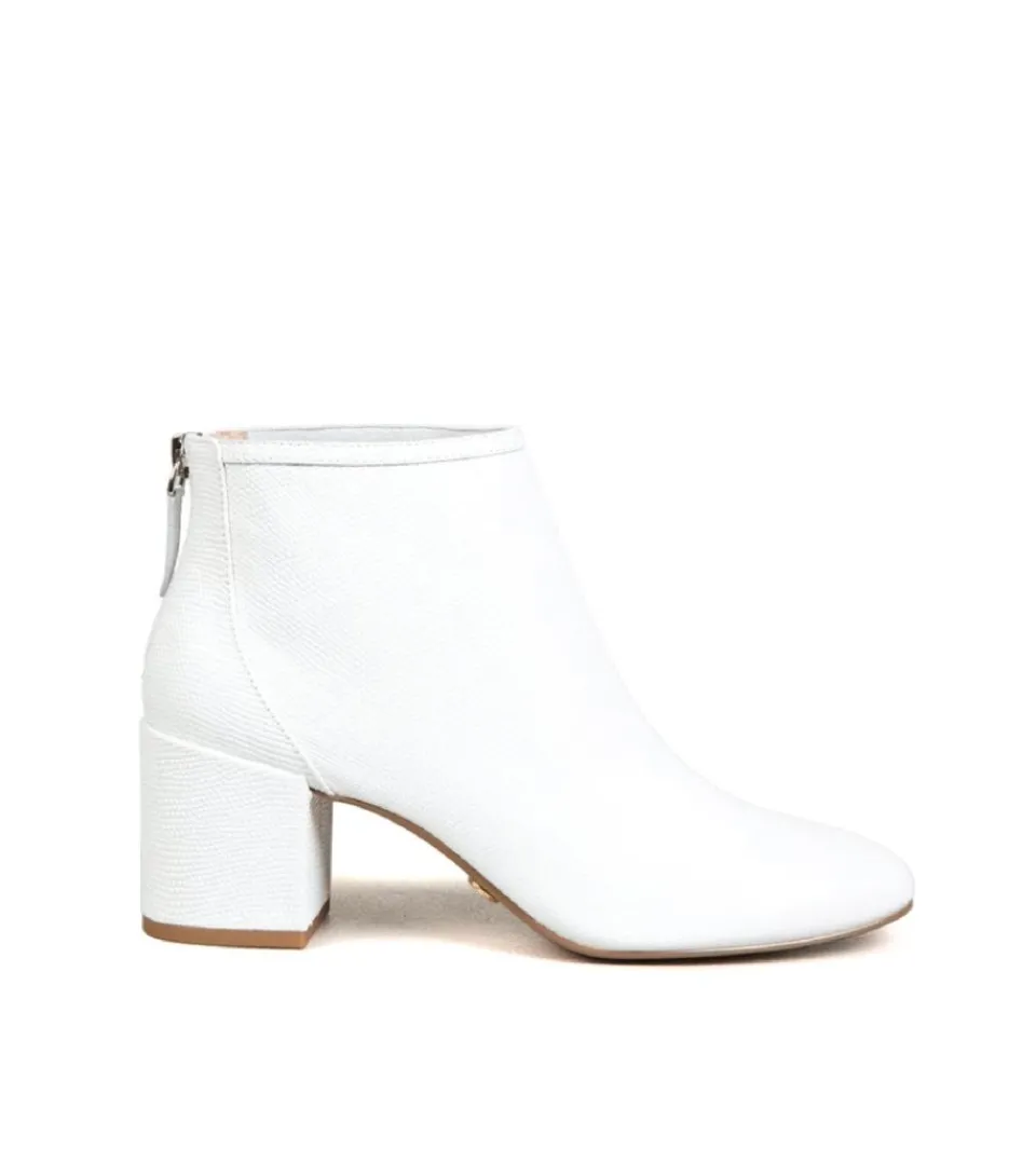 Cecelia New York Nolton Discount