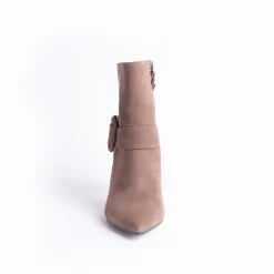 Cecelia New York Pyle Best