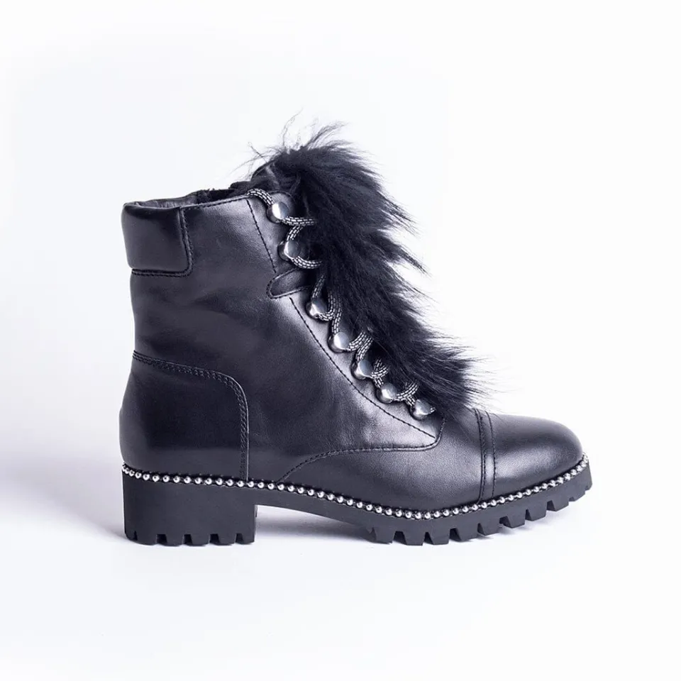 Cecelia New York Trekker Best