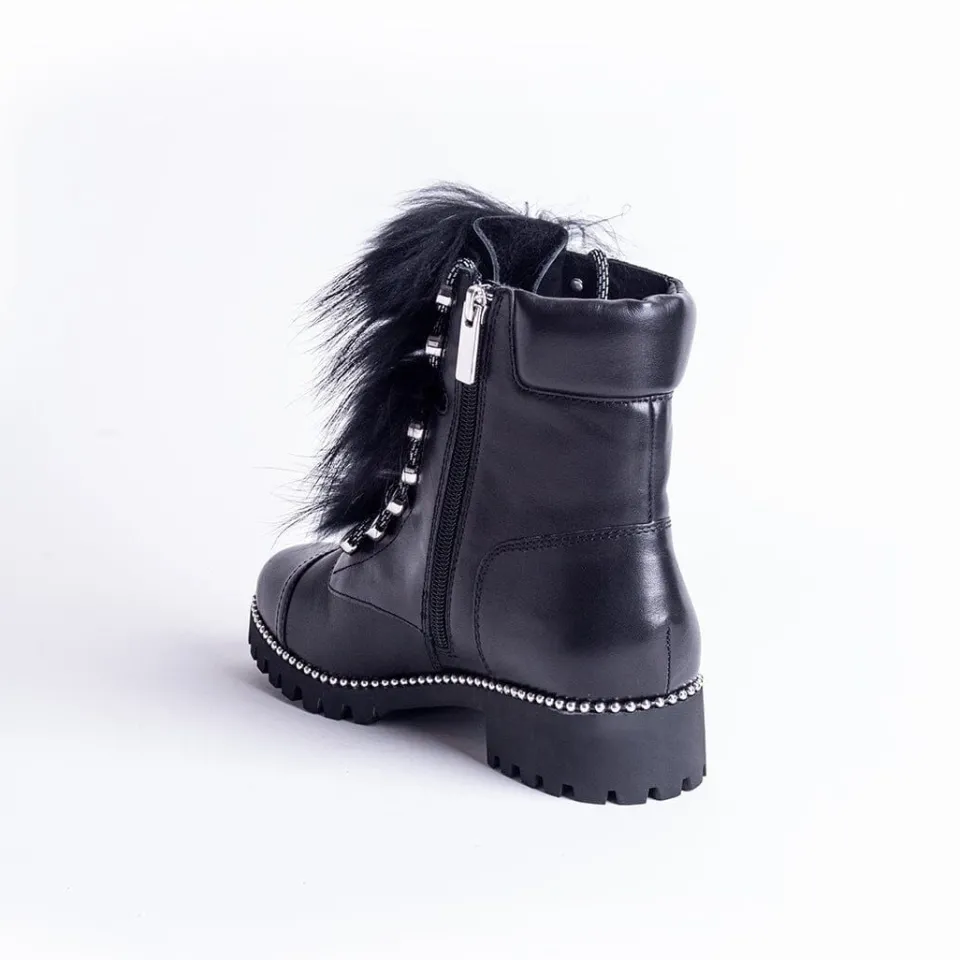Cecelia New York Trekker Best