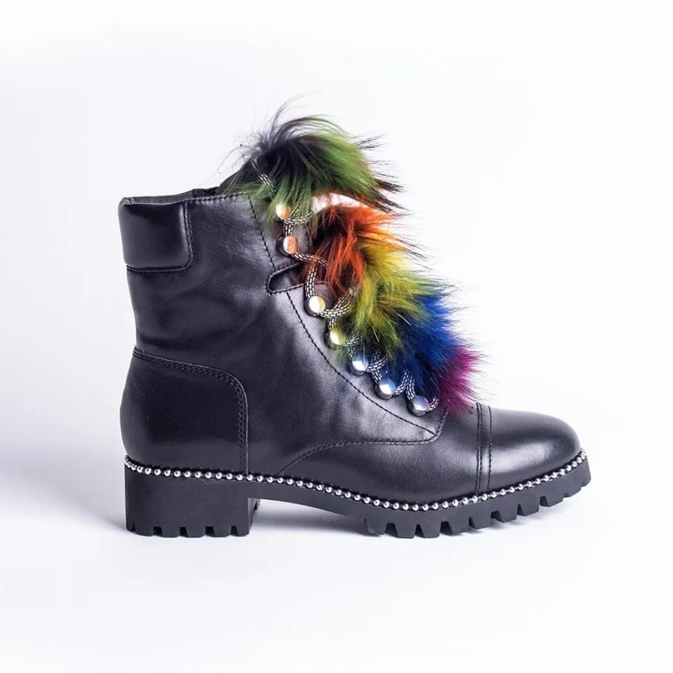 Cecelia New York Trekker Online
